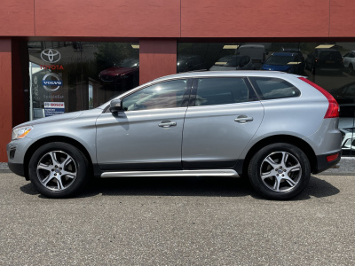 Volvo XC60 2.0 t5 summum plus line automaat | leer | pano | xenon | 18'' lmv