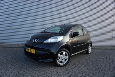 Peugeot 107 1.0-12v xr airco / elektr. ramen