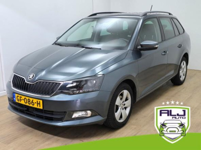 Skoda Fabia combi occasion 1.2 tsi met trekhaak en parkeersensoren | tweedehands skoda fabia combi kleine stationwagen | clima |