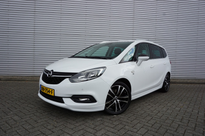 Opel Zafira 1.6 turbo business executive 7p. airco / navi / cruise / elektr. ramen / trekhaak / nap