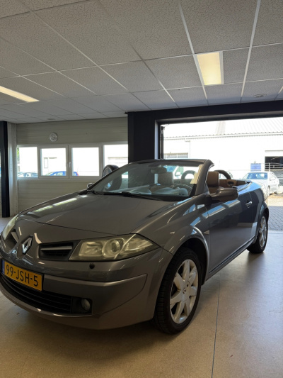 Renault Megane coupé-cabriolet 2.0-16v ultimate edition