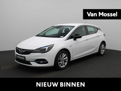 Opel Astra 1.2 elegance | lmv | parkeer sensoren | camera | half leder | climate control | navigatie | agr stoel | cruise control