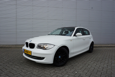 BMW 1 Serie 116i business line airco / elektr. ramen / lm velgen / trekhaak / nap
