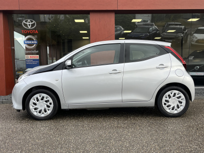 Toyota Aygo 1.0 vvt-i x-fun | airco | radio | bluetooth