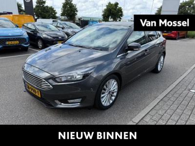 Ford Focus 1.0 titanium | nieuw binnen | climate control | cruise control | trekhaak | parkeersensoren