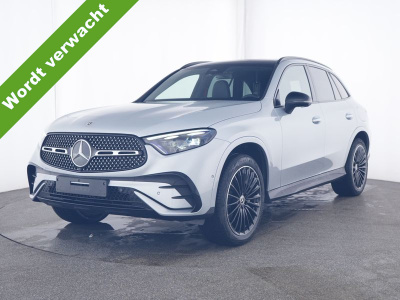 Mercedes-Benz Glc 300e 4matic amg line i niveau regeling i panorama dak i distronic i massage i head-up i 360 camera i digital light i burmester i keyless go i i parktronic i sfeerverlichting i stoelverwarming/stoelventilatie i verwarmd stu...