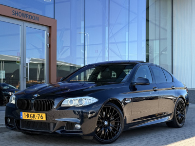 BMW 5 Serie 535d high executive m pakket | memory | schuifdak | elec trekhaak | stoelverwarming v+a |