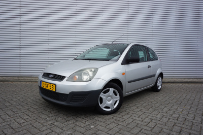Ford Fiesta 1.3-8v champion airco / elektr. ramen / trekhaak / nap