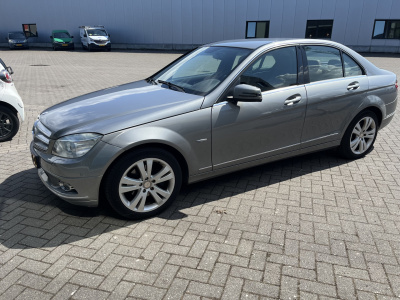 Mercedes-Benz C-Klasse 250 cgi blueefficiency avantgarde