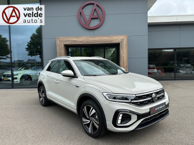 Volkswagen T-roc 1.5 tsi 150pk dsg r-line | camera | keyless | elek. achterklep | dode hoek | rijklaar incl. 1 jaar bovag garantie