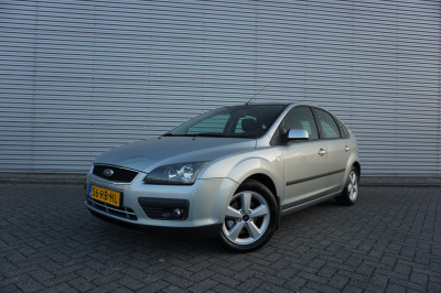 Ford Focus 1.6-16v first edition airco / elektr. ramen / lm velgen / trekhaak / nap
