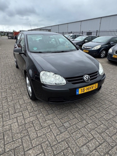 Volkswagen Golf 1.6 fsi trendline