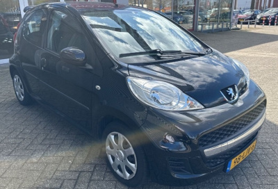 Peugeot 107 1.0-12v xs automaat