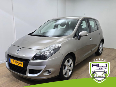Renault Scenic occasion 2.0 dynamique 5 persoons met grote kofferbak | clima airco | navigatie | tweedehands renault scenic | pdc