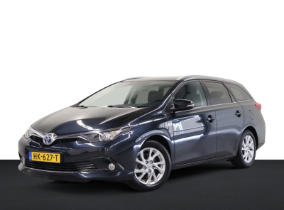 Toyota Auris 1.8 hybrid lease