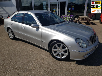 Mercedes-Benz E-Klasse 240 2,6b avantgarde automaat