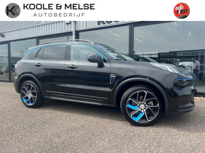 Lynk & Co 01 1.5 261pk plug in hybrid , panodak , 360 gr camera, adaptive cc