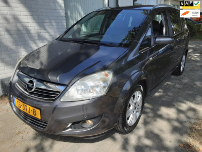 Opel Zafira 1.8 cosmo