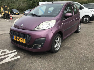 Peugeot 107 1.0 envy