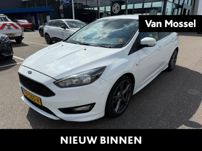Ford Focus 1.0 st-line | climate control | cruise control | voorruit verwarming | 18 inch | trekhaak