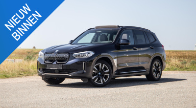 BMW Ix3 high executive 80 kwh panoramadak / carplay / bruin leer / navi