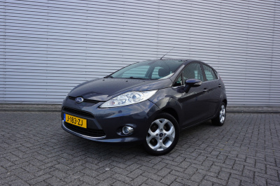 Ford Fiesta 1.4 trend airco / elektr. ramen / trekhaak / lm velgen