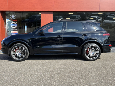 Porsche Cayenne 3.0 v6 s e-hybrid sport-design | pano | 21'' lmv | luchtvering | trekhaak | bose
