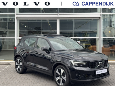 Volvo XC40 t4 211pk recharge ultra dark| panodak| adap.cruise| h&k sond| ca