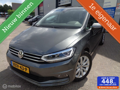Volkswagen Touran 1.5 tsi comfortline business 7p/airco/pano/stoelverw/camera/carplay/navi/trekhaak/lm velgen/led/1st eig