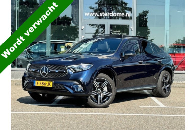 Mercedes-Benz Glc coupé 300e 4matic amg line l panoramadak l niveau- regeling l keyless go l rij-assistentie plus l digital light l memory pakket l mbux l 360 gr camera l trekhaak wegklapbaar l dab l sfeerverlichting l burmester l night pak...