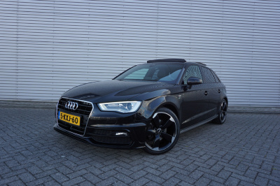 Audi A3 sportback 1.4 tfsi ambition pro line s airco / navi / cruise / pano / acc / parkeers. / elektr. ramen / trekhaak / nap