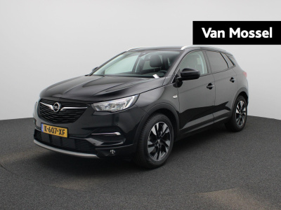 Opel Grandland X 1.2 turbo elegance | automaat | trekhaak | lmv | parkeer sensoren | navigatie | apple carplay | stoel verwarming | climate control | camera |