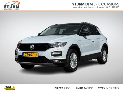 Volkswagen T-roc 1.0 tsi style executive pack, trekhaak! | navigatie | camera | adapt. cruise control | apple carplay/android auto | park. sensoren | rijklaarprijs!