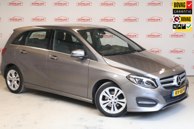 Mercedes-Benz B-Klasse 180 ambition nl auto,camera, wegdraaibare trekhaak, led,
