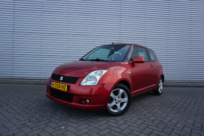 Suzuki Swift 1.5 comfort airco / elektr. ramen / stoelverwarming / lm velgen
