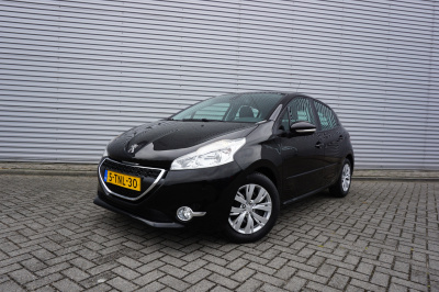 Peugeot 208 1.2 e-vti envy automaat - airco / cruise / navi / parkeers. / nap