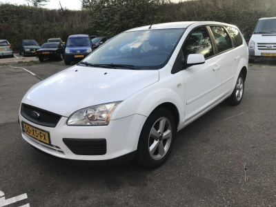 Ford Focus wagon 1.6-16v trend
