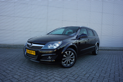 Opel Astra wagon 1.6 111 years edition airco / navi / cruise / elektr. ramen / parkeers. / lm velgen / nap