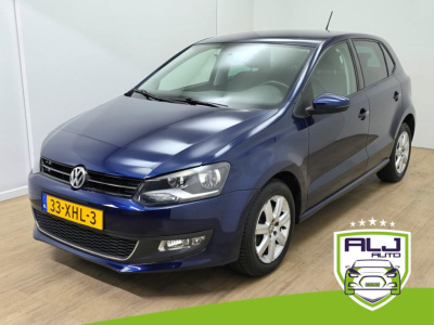Volkswagen Polo occasion 1.2 tsi highline automaat met 103000km! | tweedehands volkswagen polo in donkerblauw | clima airco | alum