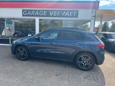 Mercedes-Benz Gla-klasse 180 business solution amg