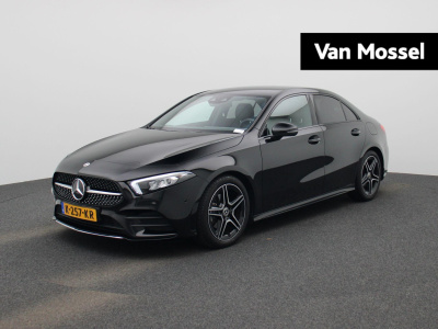 Mercedes-Benz A-Klasse 200 business solution amg | automaat | navigatie | apple carplay / android auto | sfeerverlichting | achteruitrijcamera | stoelverwarming | virtual cockpit | cruise control | climate control | lichtmetalen velgen|