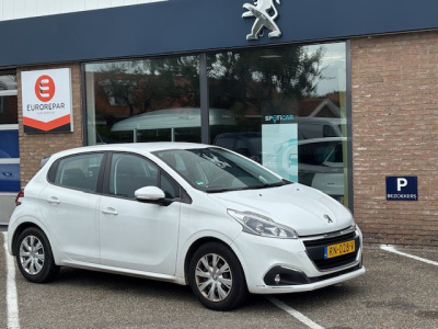 Peugeot 208 blue lion 1.2 pt-82pk 5d navigatie&bluetooth&apple carplay&androidauto | parkeerhulp achter | incl. buitenspiegels | cruise control | airco manueel