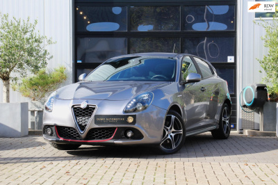 Alfa Romeo Giulietta 1.4 turbo multiair veloce tct - navi - cruise - uconnect - pdc - alcantara