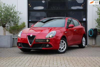 Alfa Romeo Giulietta 1.4 turbo multiair super - panorama dak - navi - stoel verw - uconnect - d.riem + w.p v.v. - 1e eig!