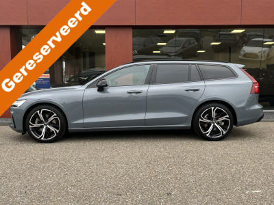 Volvo V60 2.0 b3 plus dark