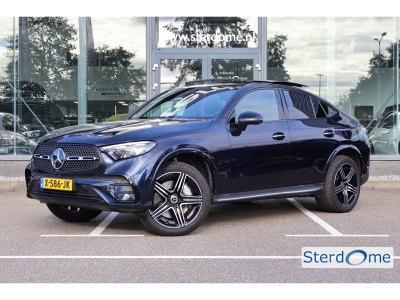 Mercedes-Benz Glc coupé 300e 4matic amg line l panoramadak l niveau- regeling l keyless go l rij-assistentie plus l digital light l memory pakket l mbux l 360 gr camera l trekhaak wegklapbaar l dab l sfeerverlichting l burmester l night pak...