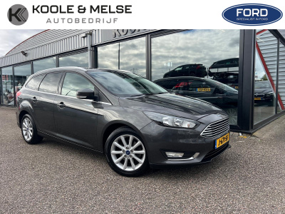 Ford Focus 1.0 ecoboost 125pk titanium , trekhaak , prijs incl nieuwe distributieriem