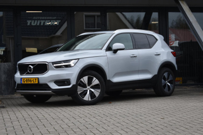 Volvo XC40 1.5 t3 momentum pro | pano | camera | apple carplay | android auto | acc | nap