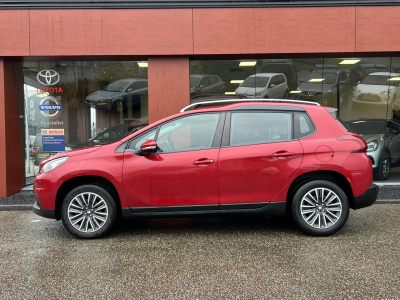 Peugeot 2008 1.2 puretech blue lion | trekhaak | navigatie