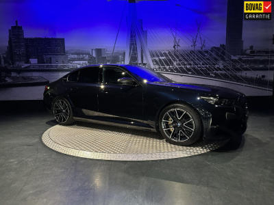 BMW M5 5-serie *limousine v8 m hybrid*carbon extr*b&w*alcantarahemel*nl-auto*